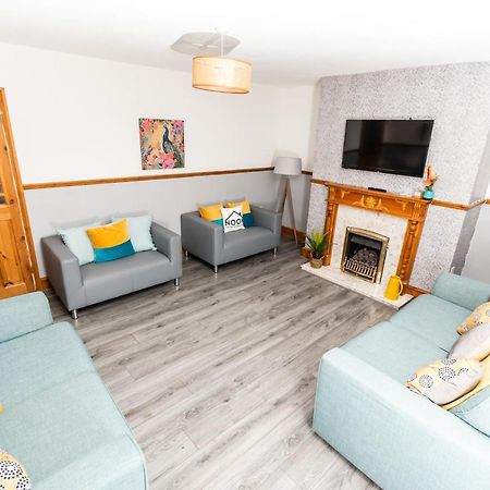 Greenbourne - 4 Bedrooms Sleeps 8 Free Parking ゲーツヘッド エクステリア 写真