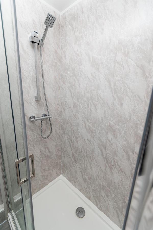 Greenbourne - 4 Bedrooms Sleeps 8 Free Parking ゲーツヘッド エクステリア 写真